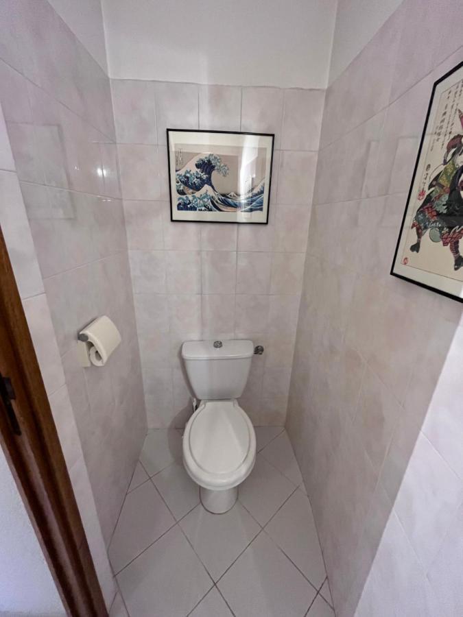 Appartement Spacieux En Face Du Port Καλβί Εξωτερικό φωτογραφία